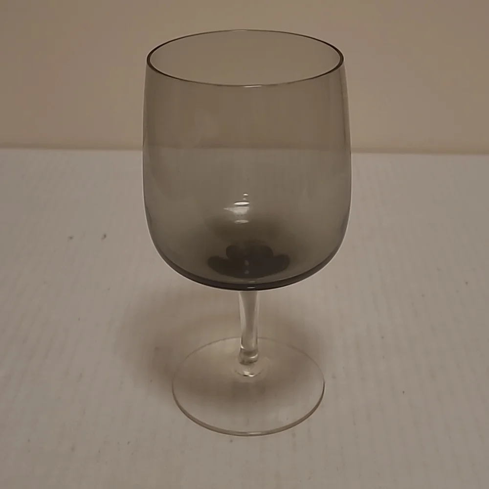 Set of 4 Beautiful Smoke Gray Stemware